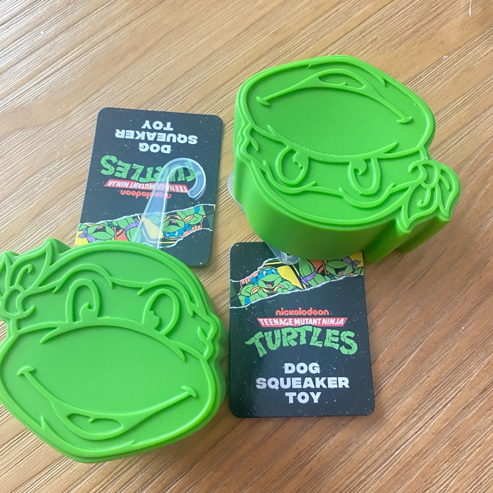 Nickelodeon Teenage Mutant Ninja Turtles Bright Green Dog Squeaker Toy Pair